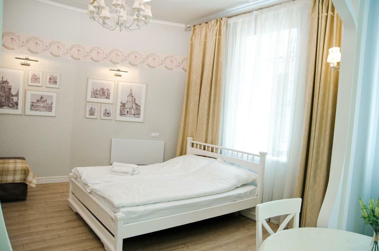 Deluxe Appartment In The City Center Leopoli Esterno foto
